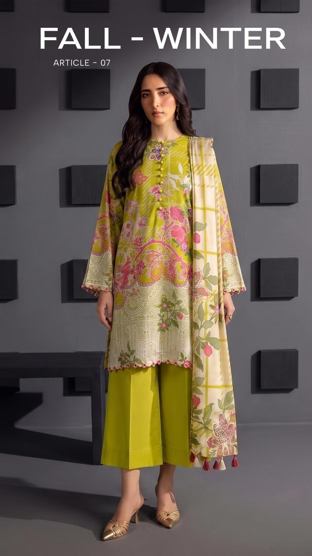 Kissa Fall Winter Article 07 unstitched 3 piece linen suit