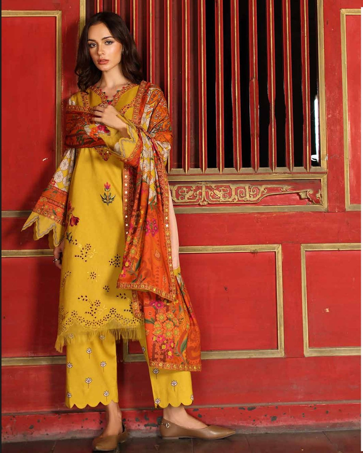 CHARIZMA COMBINATION UNSTITCHED LINEN COLLECTION - product image 4 - Unique Sapphire
