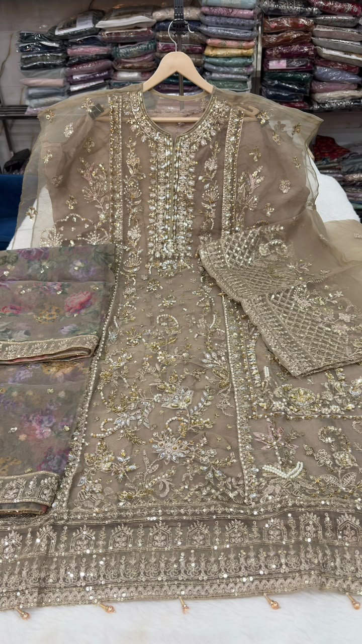 LUXURY BRIDAL COLLECTION - product image 2 - Unique Sapphire