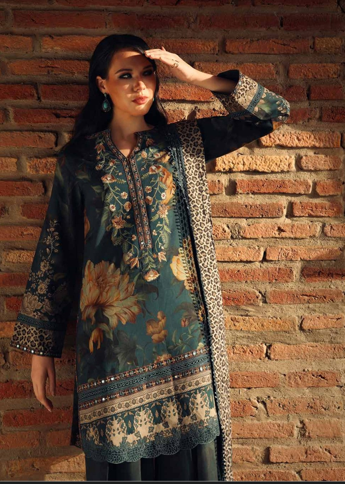 CHARIZMA COMBINATION UNSTITCHED LINEN COLLECTION - product image 2 - Unique Sapphire