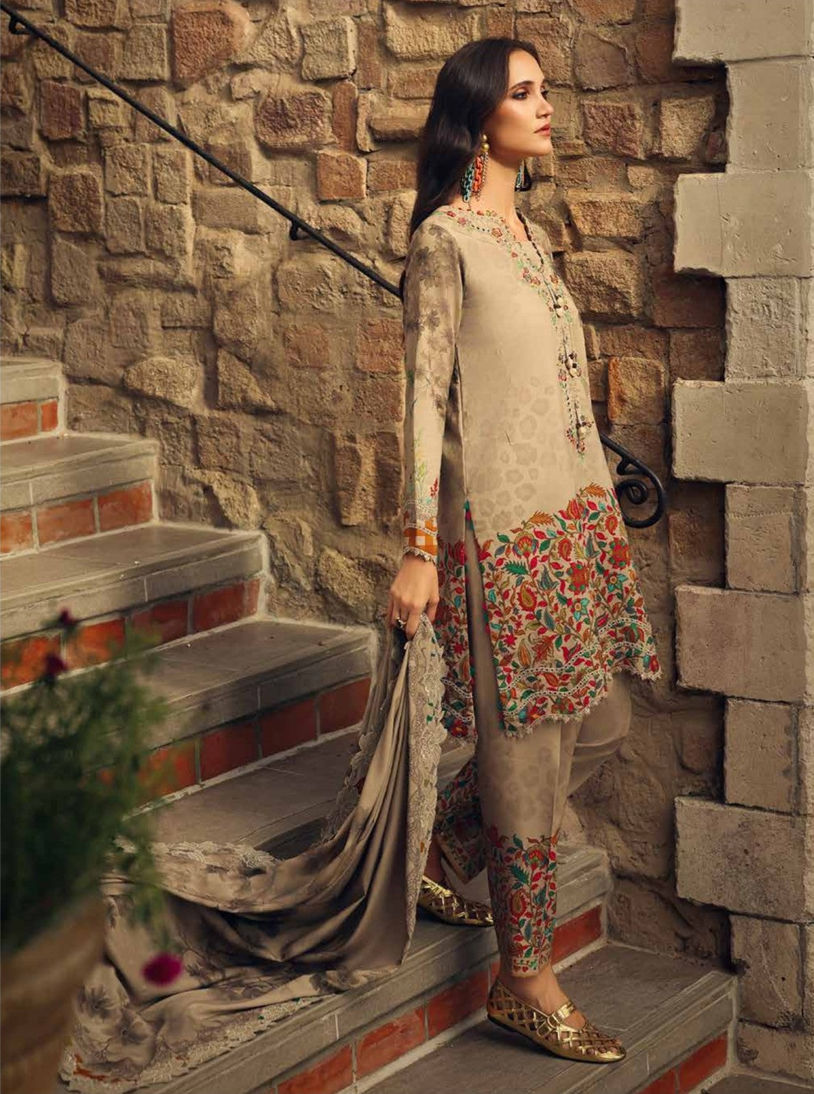 CHARIZMA COMBINATION UNSTITCHED LINEN COLLECTION - product image 5 - Unique Sapphire